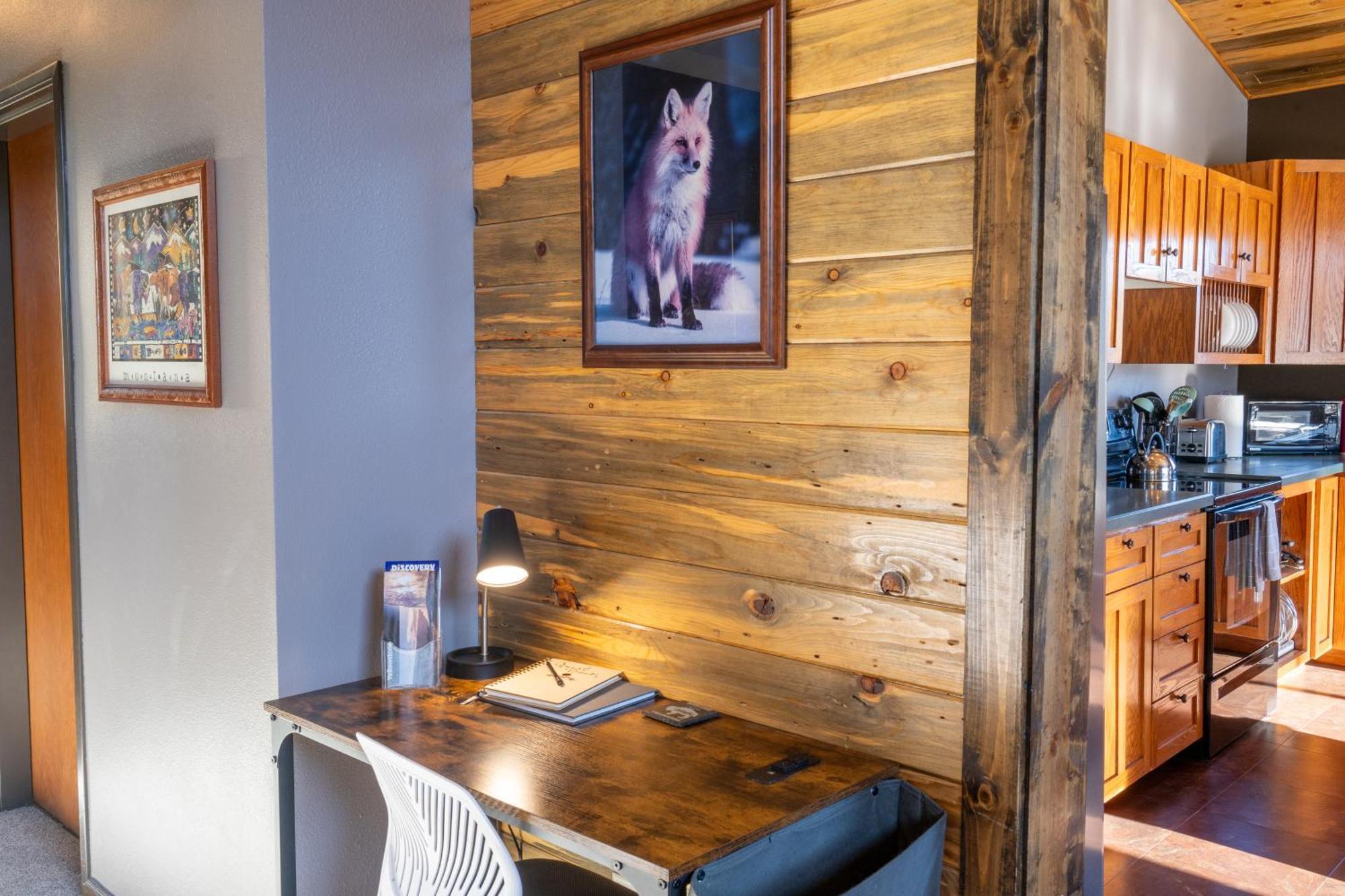 Bison Lodge - Lg Home - 2 Bedrooms - Less Than 5 Miles To Yellowstone North Entrance, Sleeps Up To 8 加德纳 外观 照片