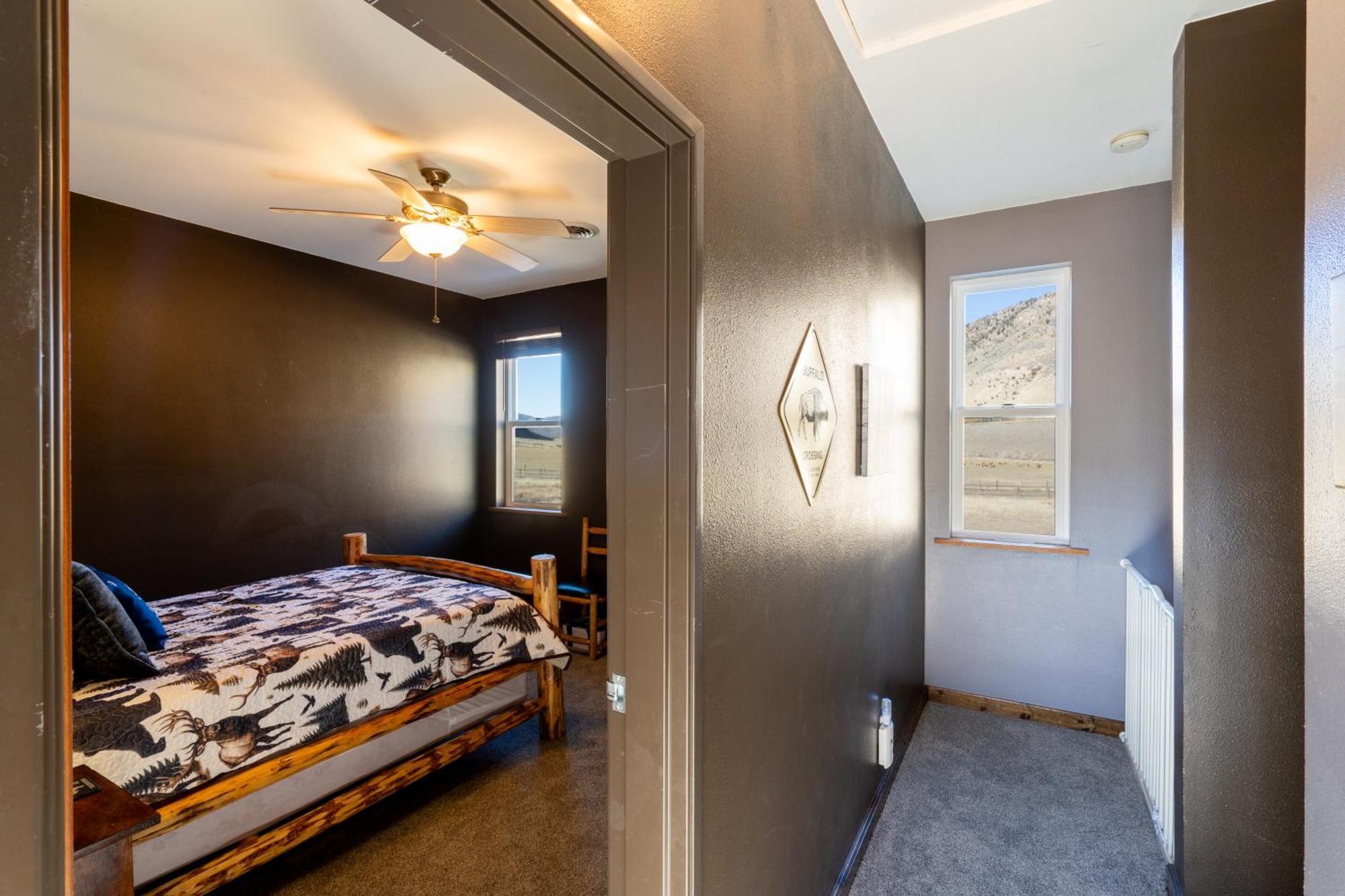 Bison Lodge - Lg Home - 2 Bedrooms - Less Than 5 Miles To Yellowstone North Entrance, Sleeps Up To 8 加德纳 外观 照片